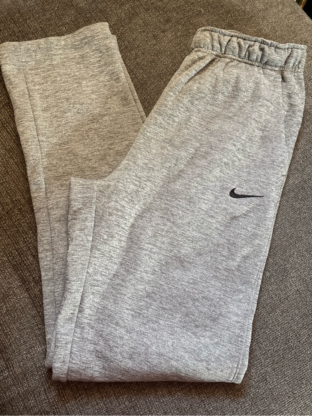 Nike Light Heather Grey Men’s Sweatpants with Black Swoosh